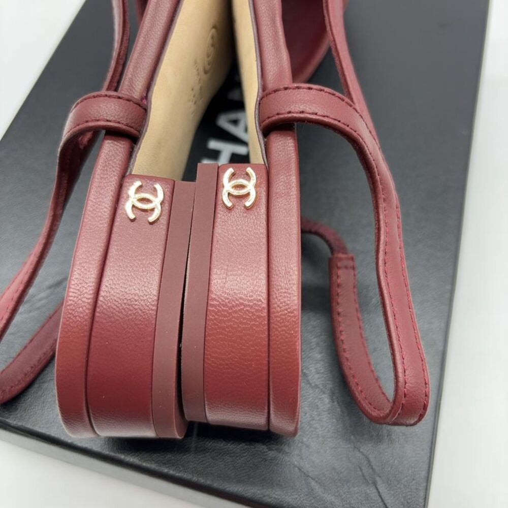CHANEL Two-Tone Burgundy and Light Pink Slingback Flats - Picture 6 of 7